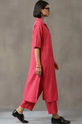 smart women striped regular cotton kurta with trousers