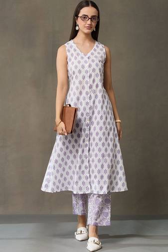 structured workwear women ethnic motifs printed regular cotton kurta with trousers