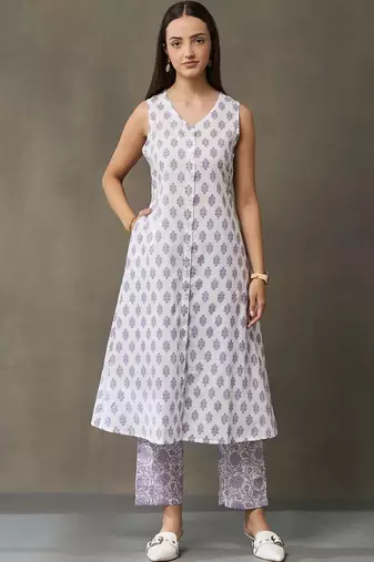 structured workwear women ethnic motifs printed regular cotton kurta with trousers