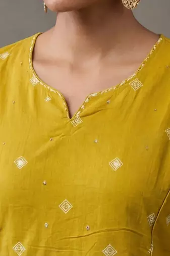 floral embroidered a-line cotton kurta & trousers sets