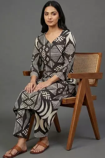 office-wear women printed regular kurta with trousers