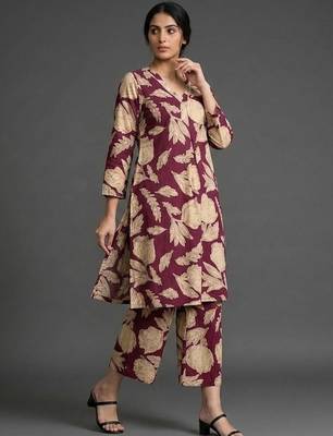 structured workwear women floral printed regular cotton kurta with trousers 4