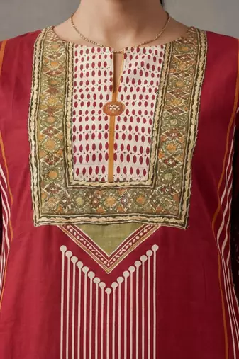 floral printed straight cotton kurta & trousers sets