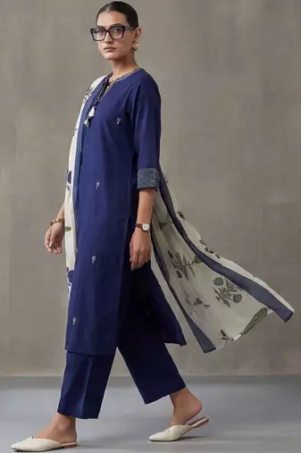 floral embroidered straight cotton kurta & trousers sets