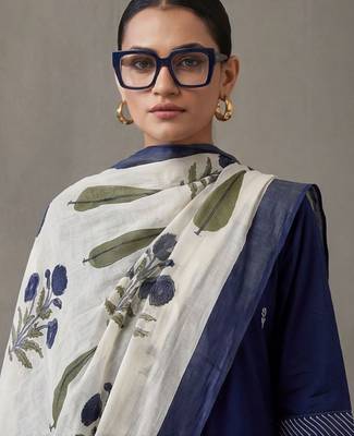 floral embroidered straight cotton kurta & trousers sets 5