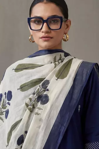 floral embroidered straight cotton kurta & trousers sets