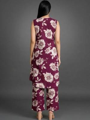 everyday classic women floral printed regular cotton kurta with palazzos 3