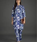 tailored women printed regular kurta with trousers
