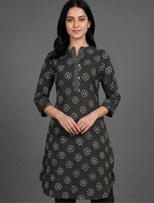 everyday classic women ethnic motifs printed regular kurta with trousers 6