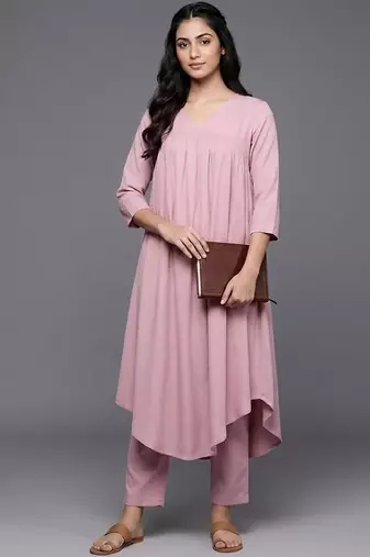 smart women empire silk crepe kurta with trousers