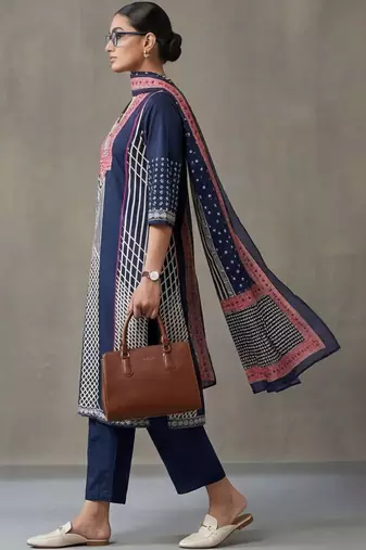 floral embroidered straight cotton kurta & trousers sets