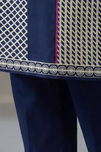 floral embroidered straight cotton kurta & trousers sets