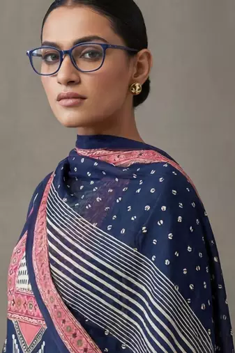 floral embroidered straight cotton kurta & trousers sets