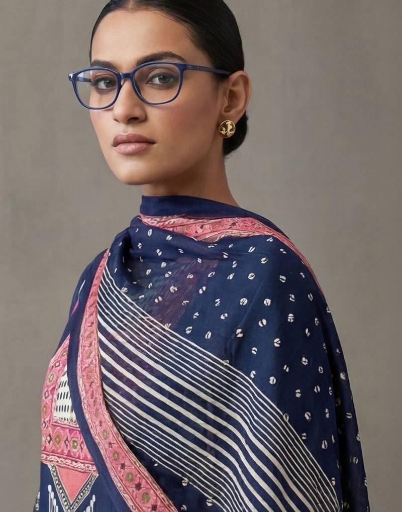 floral embroidered straight cotton kurta & trousers sets