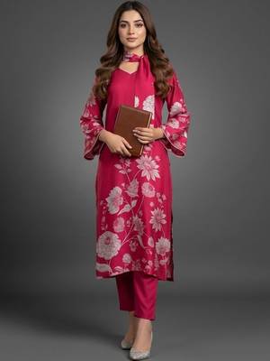 formal women floral printed regular chanderi silk kurta with trousers & with dupatta 1