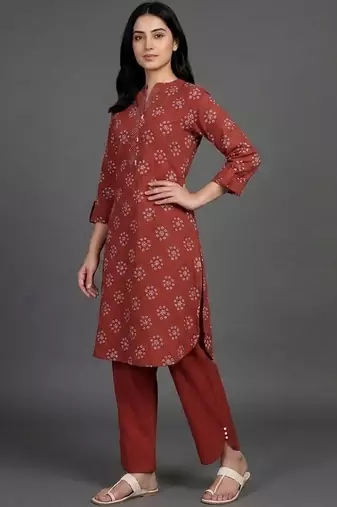 contemporary formal women ethnic motifs printed regular kurta with trousers