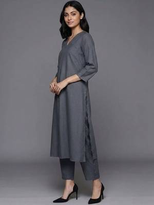 formal women regular kurta with trousers 2