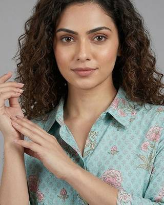 smart women floral printed regular kurta with trousers 7