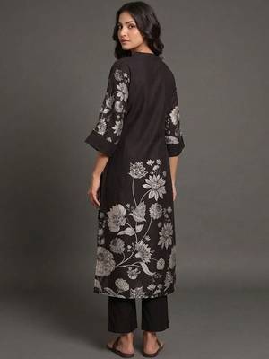 office-wear women floral printed regular chanderi silk kurta with trousers 3