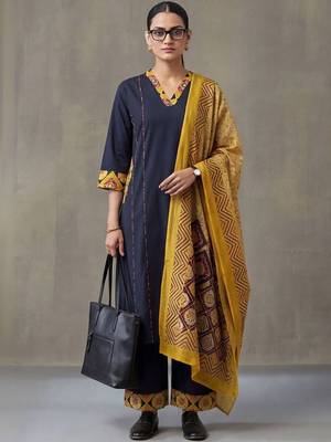floral printed a-line cotton kurta & trousers sets 1