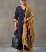 floral printed a-line cotton kurta & trousers sets