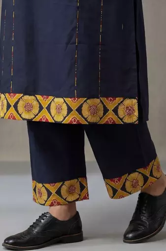 floral printed a-line cotton kurta & trousers sets