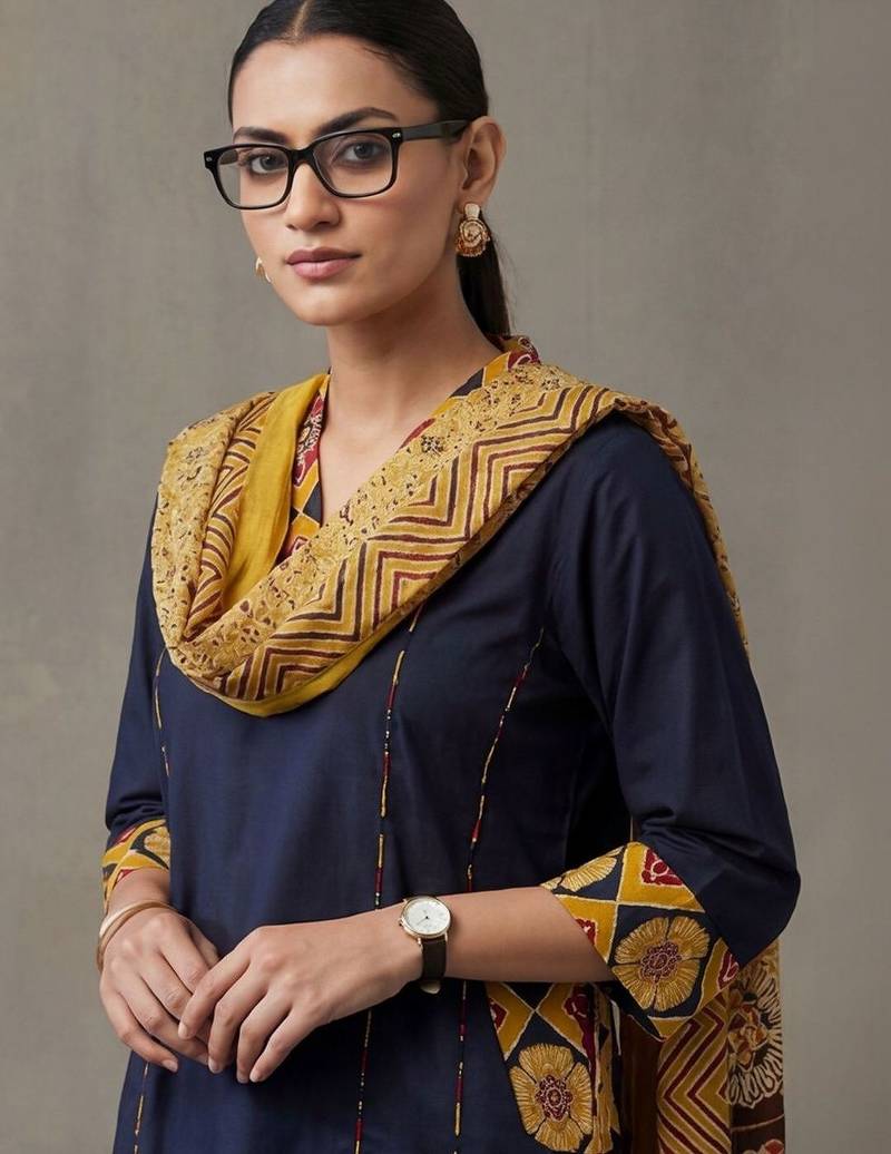 floral printed a-line cotton kurta & trousers sets