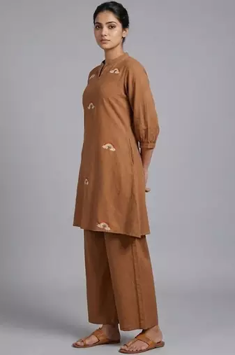 smart women ethnic motifs embroidered regular thread work kurta with palazzos