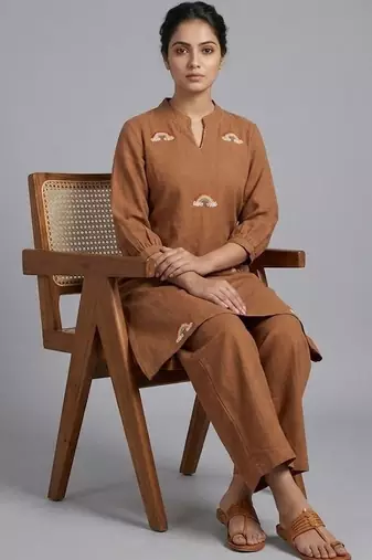 smart women ethnic motifs embroidered regular thread work kurta with palazzos