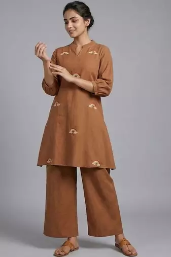 smart women ethnic motifs embroidered regular thread work kurta with palazzos