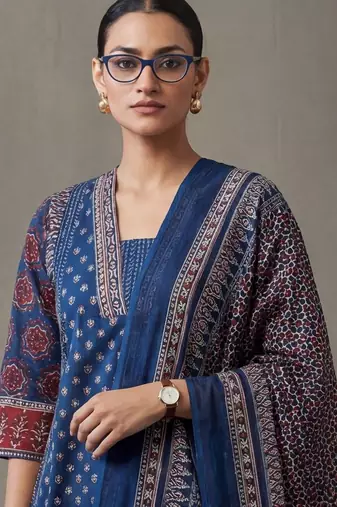 floral printed a-line cotton kurta & trousers sets