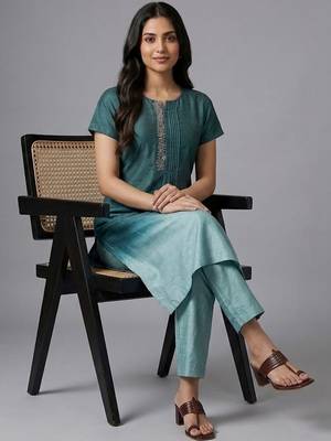 formal women ombre dyed pleated thread work kurta with trousers 4