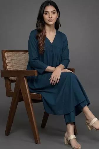 everyday classic women tiered silk crepe kurta with trousers