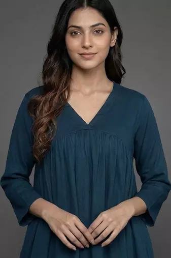 everyday classic women tiered silk crepe kurta with trousers