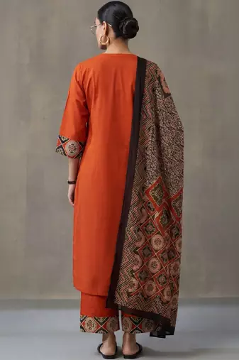 floral printed a-line cotton kurta & trousers sets