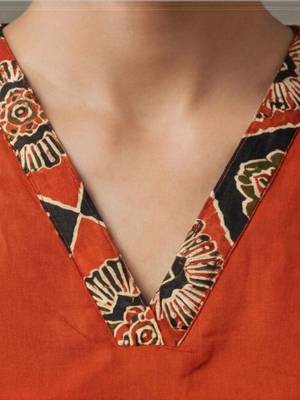 floral printed a-line cotton kurta & trousers sets 3