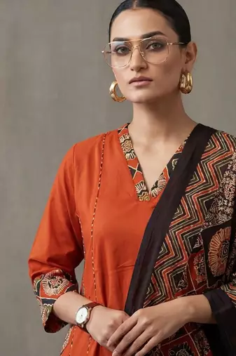floral printed a-line cotton kurta & trousers sets