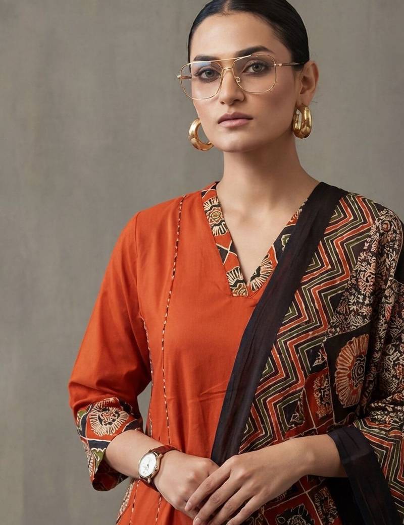 floral printed a-line cotton kurta & trousers sets