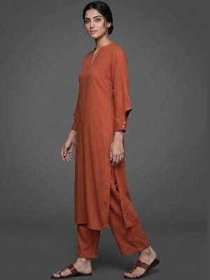 formal women regular silk crepe kurta with trousers 2