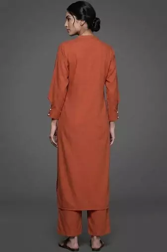 formal women regular silk crepe kurta with trousers