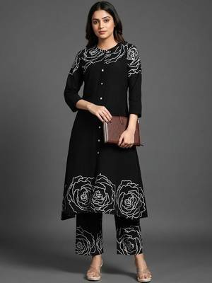 smart women floral printed regular cotton kurta with palazzos 1