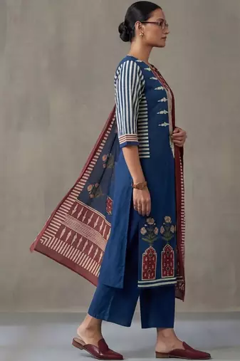 floral embroidered straight cotton kurta & trousers sets