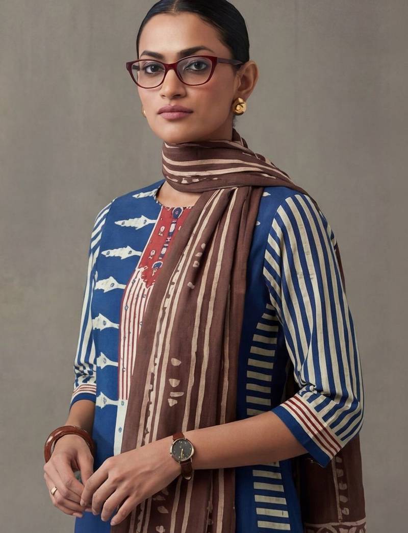 floral embroidered straight cotton kurta & trousers sets