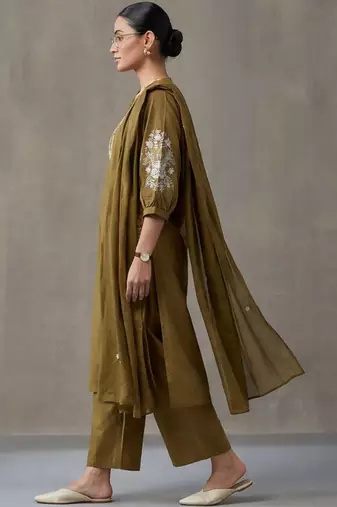 floral embroidered a-line cotton kurta & trousers sets