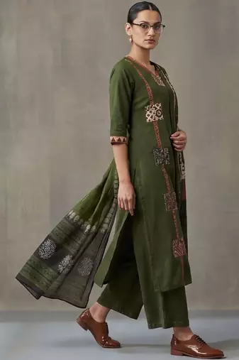 floral printed straight cotton kurta & trousers sets