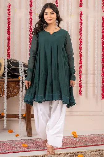 Emerald green crinkled peplum kurta set