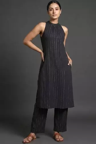 smart women striped regular silk crepe kurta with trousers