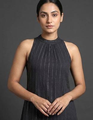 smart women striped regular silk crepe kurta with trousers 6