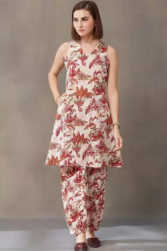 smart women ethnic motifs printed regular cotton kurta with harem pants