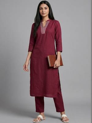 structured workwear women regular kurta with trousers 1